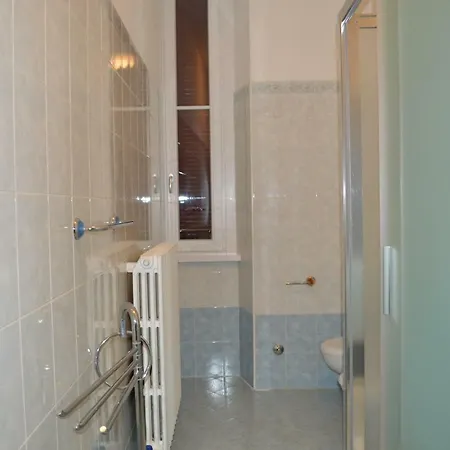 Betty's House 3 Central בית נופש *